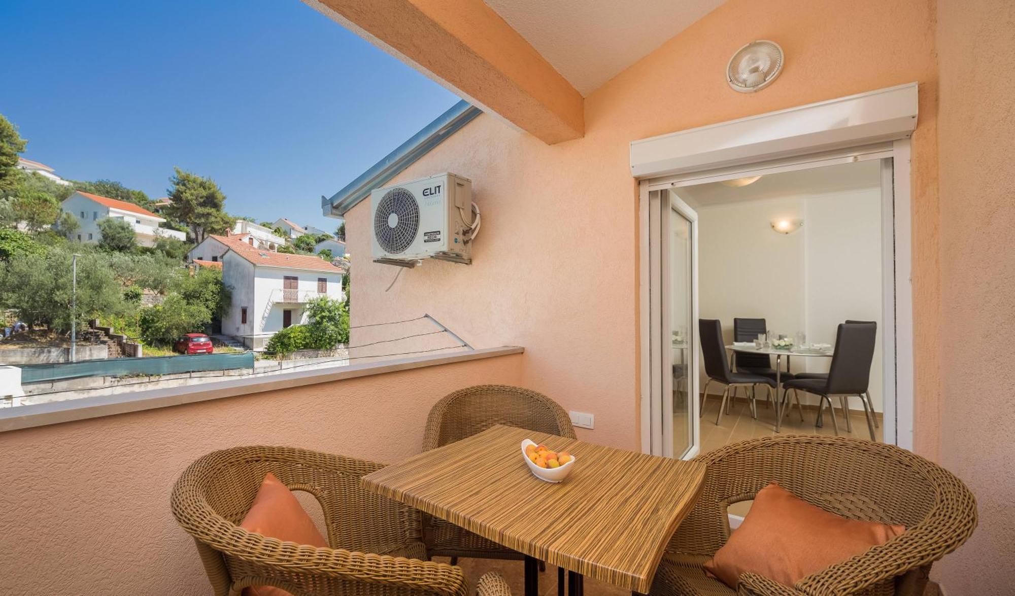 Apartment Krzelj Trogir Eksteriør billede