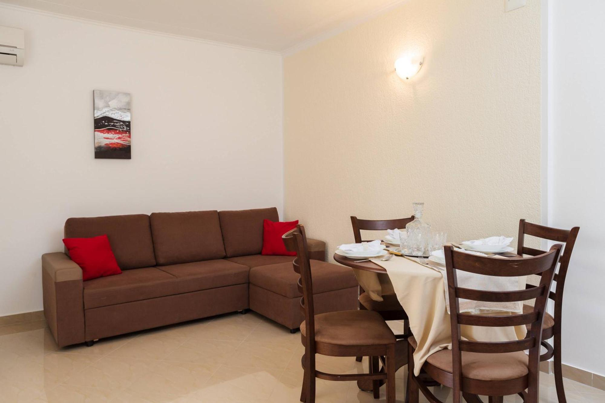 Apartment Krzelj Trogir Eksteriør billede