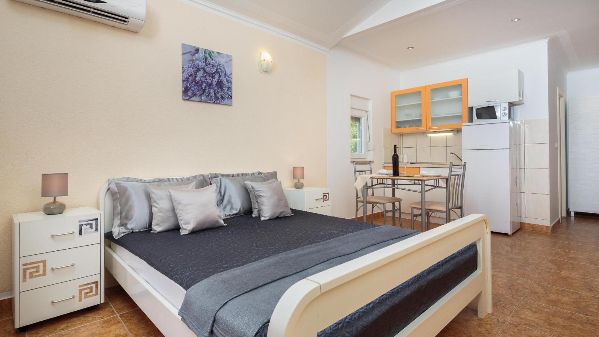 Apartment Krzelj Trogir Eksteriør billede
